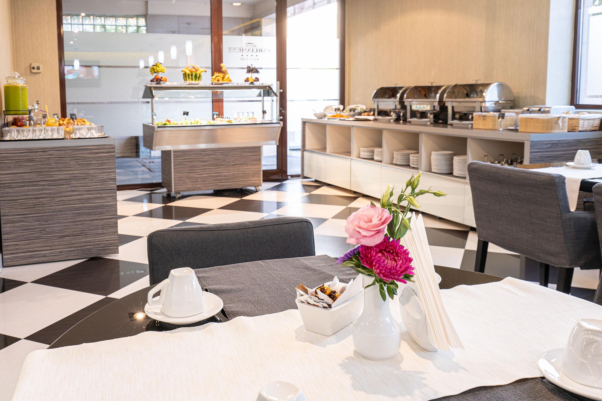 Hotel Parliament Bucureşti Ngoại thất bức ảnh