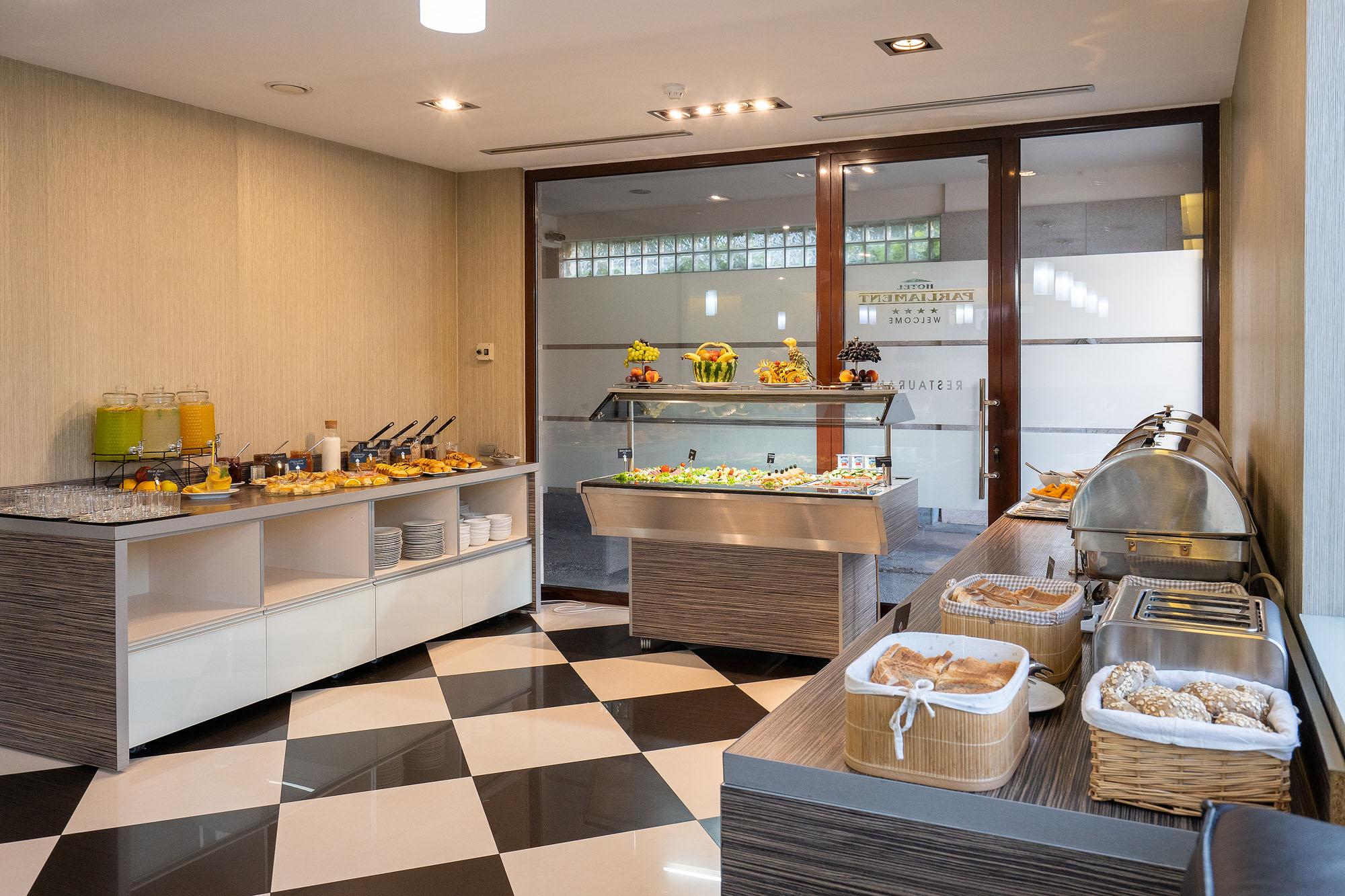 Hotel Parliament Bucureşti Ngoại thất bức ảnh