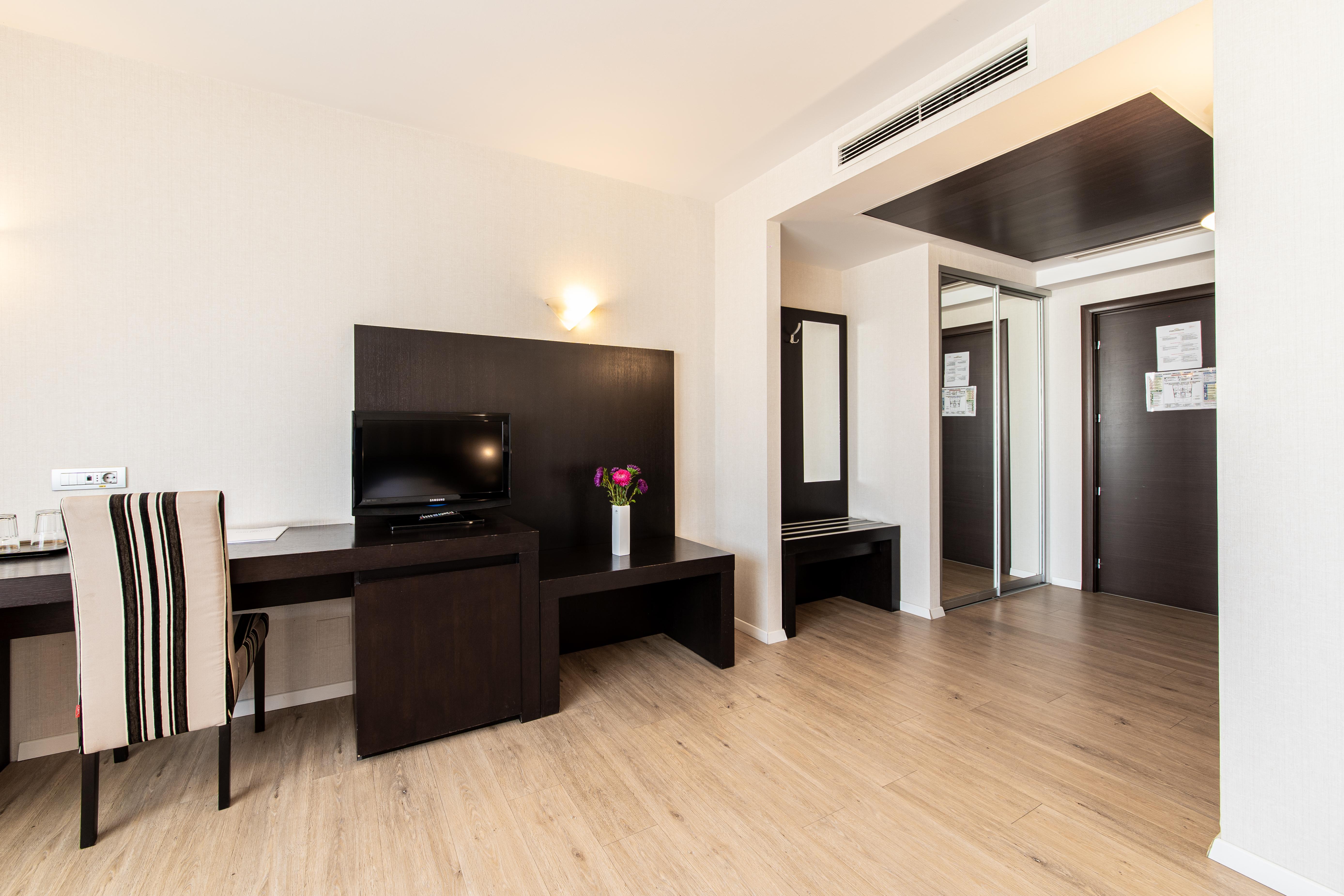 Hotel Parliament Bucureşti Ngoại thất bức ảnh