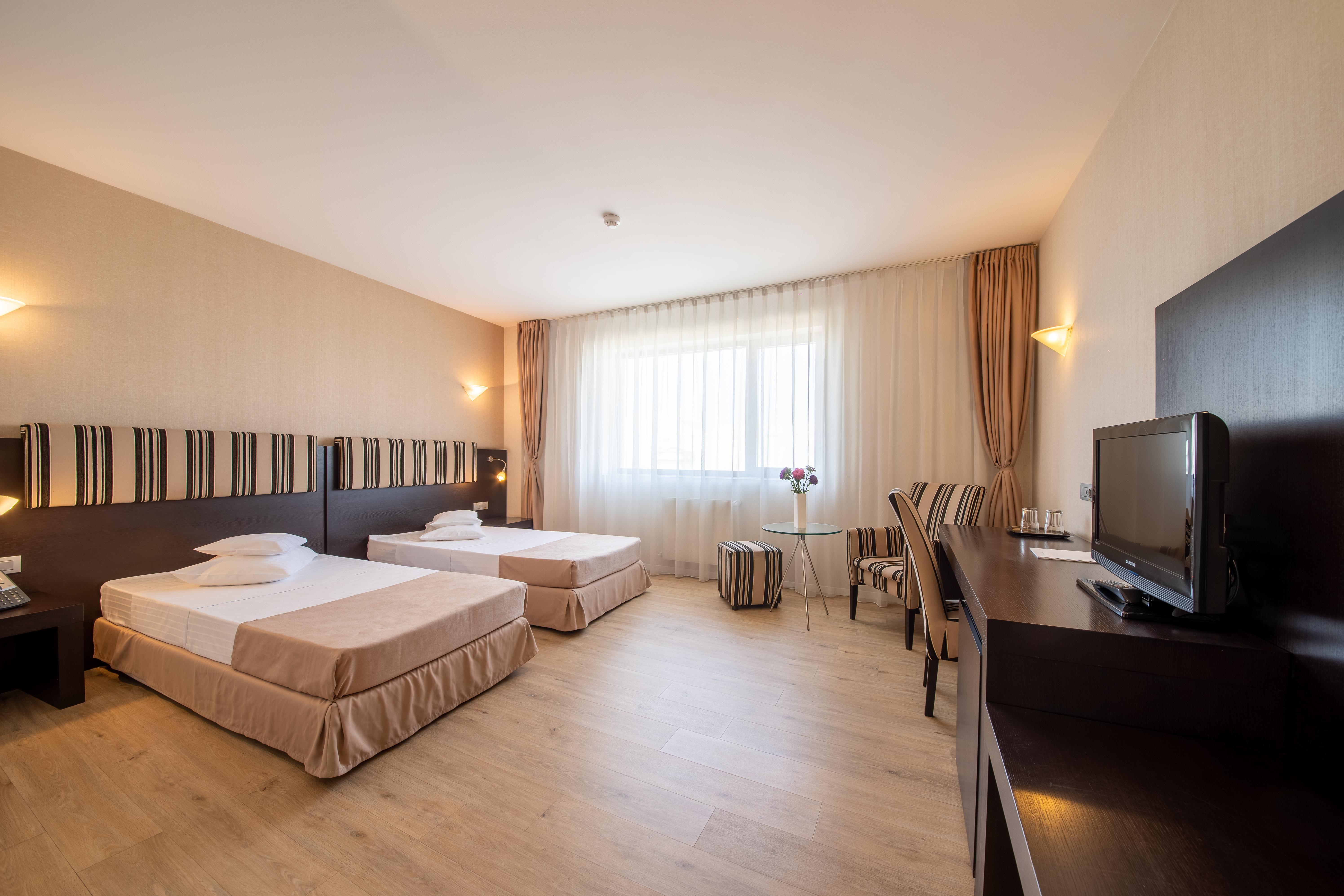 Hotel Parliament Bucureşti Ngoại thất bức ảnh