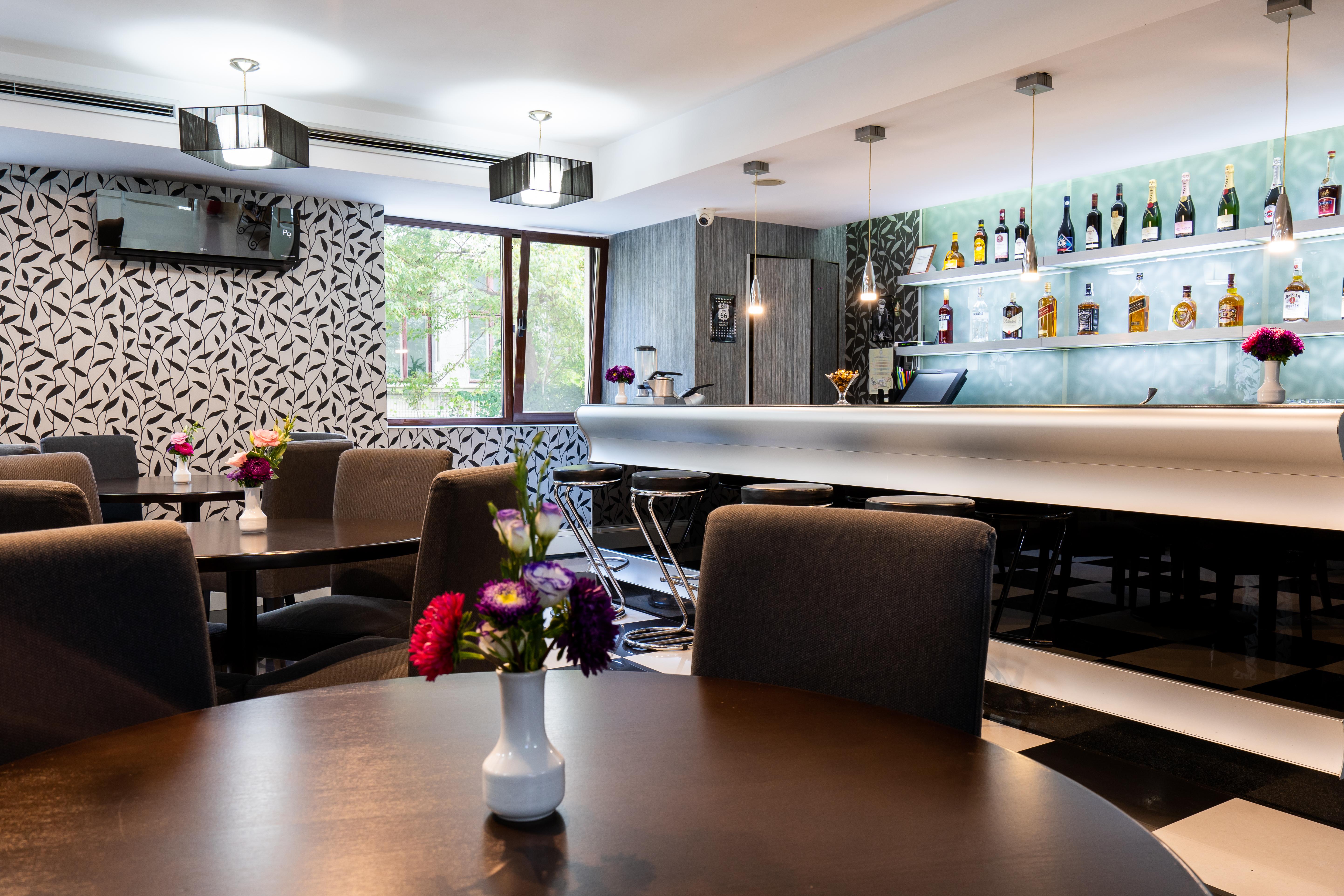 Hotel Parliament Bucureşti Ngoại thất bức ảnh