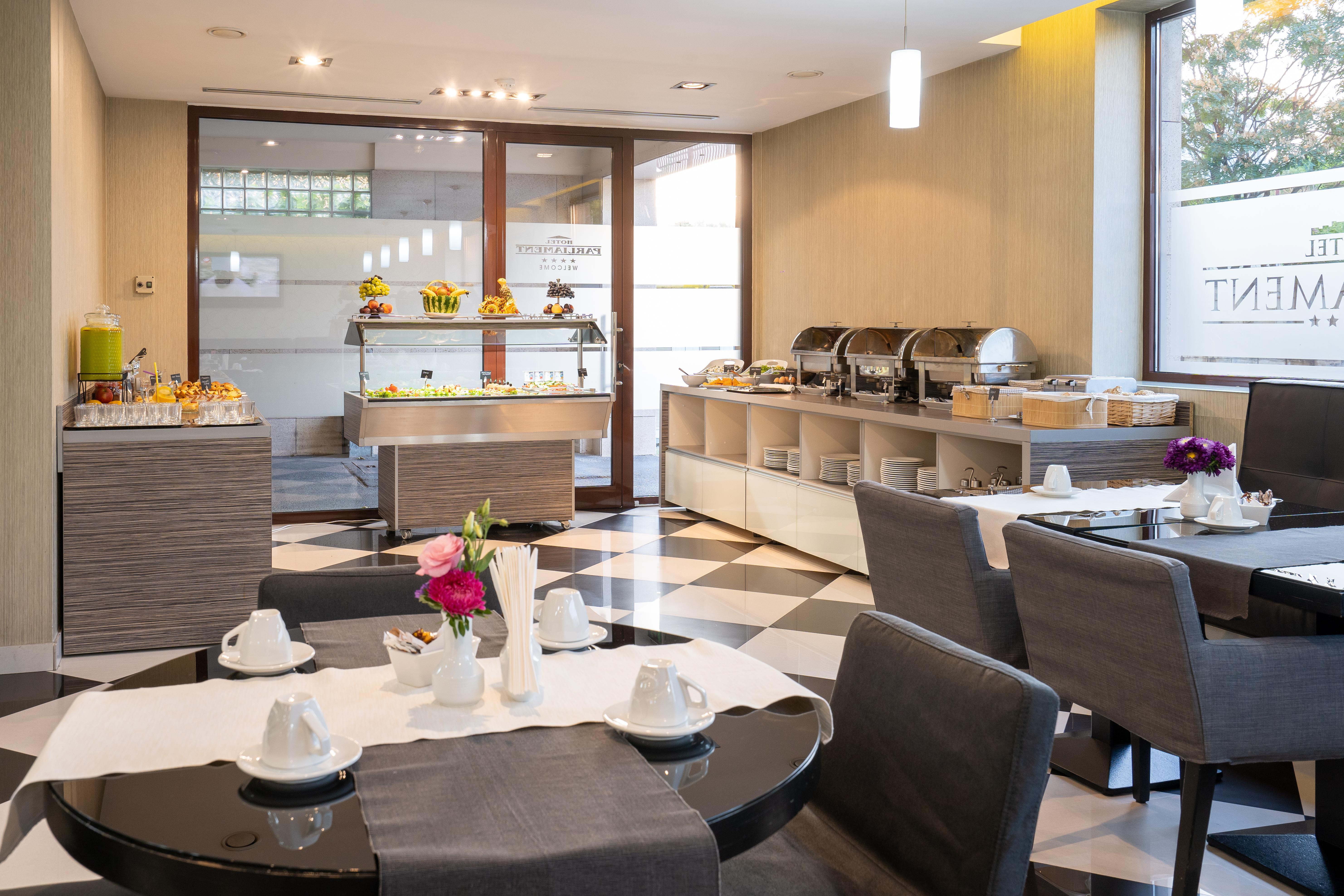 Hotel Parliament Bucureşti Ngoại thất bức ảnh